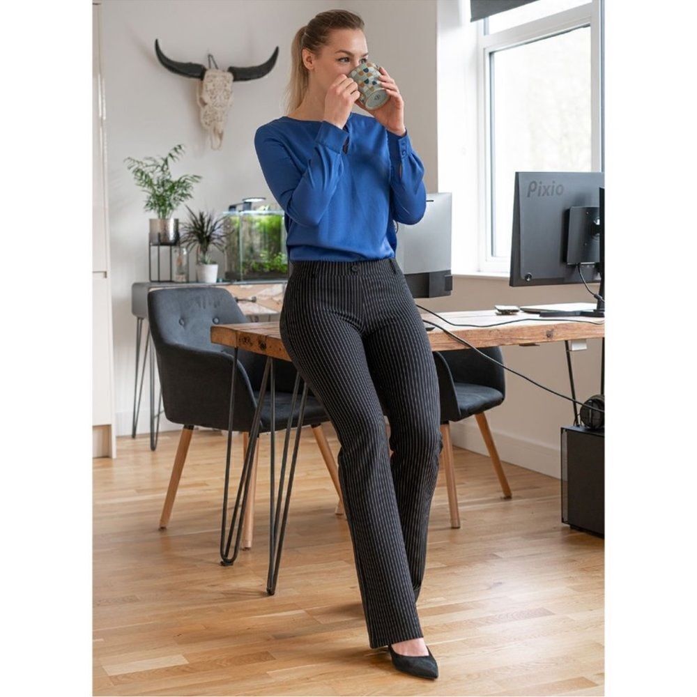 NEW Betabrand Classic Dress Pant Yoga Pants Straight-Leg Black Pinstripe Size M
